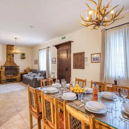 Stunning 2br With Pool * L-Imgarr