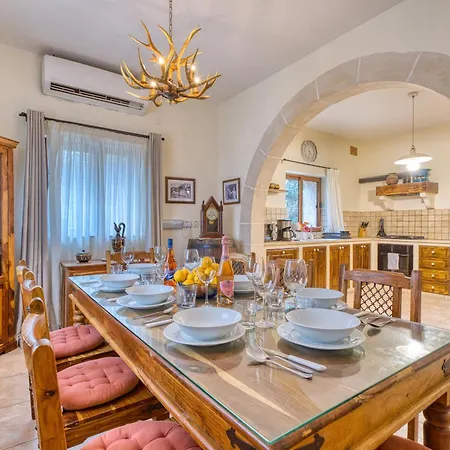 Stunning 2br With Pool Villa *