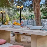 Stunning 2br With Pool L-Imgarr