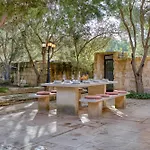 Villa Stunning 2br With Pool