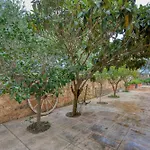 Stunning 2br With Pool