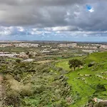 Stunning 2br With Pool * L-Imgarr