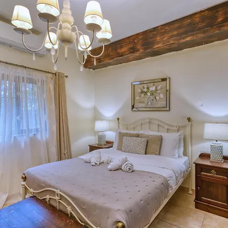 Villa Stunning 2br With Pool *
