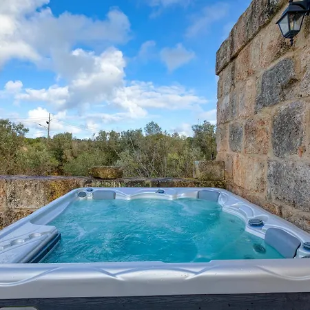 Villa Stunning 2br With Pool L-Imgarr