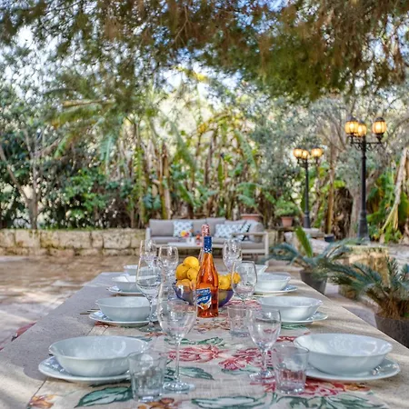 Stunning 2br With Pool L-Imgarr