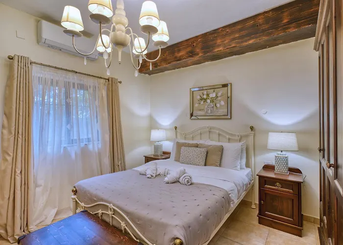 Βίλα Stunning 2br With Pool *