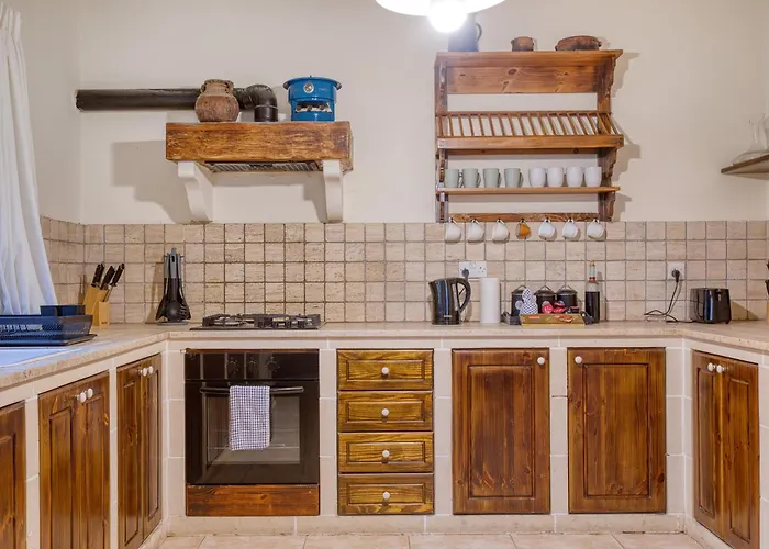 Stunning 2br With Pool Βίλα