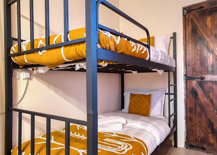 Βίλα Stunning 2br With Pool *