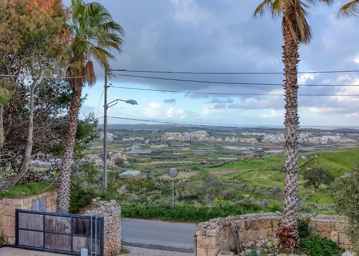 Stunning 2br With Pool Βίλα L-Imgarr