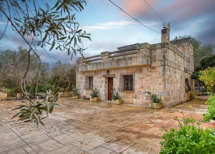 Stunning 2br With Pool * L-Imgarr