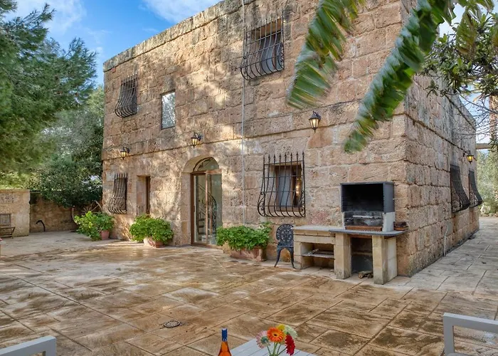 Stunning 2br With Pool Βίλα *