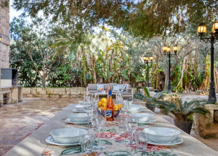 Stunning 2br With Pool L-Imgarr