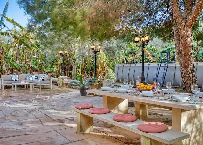 Stunning 2br With Pool *