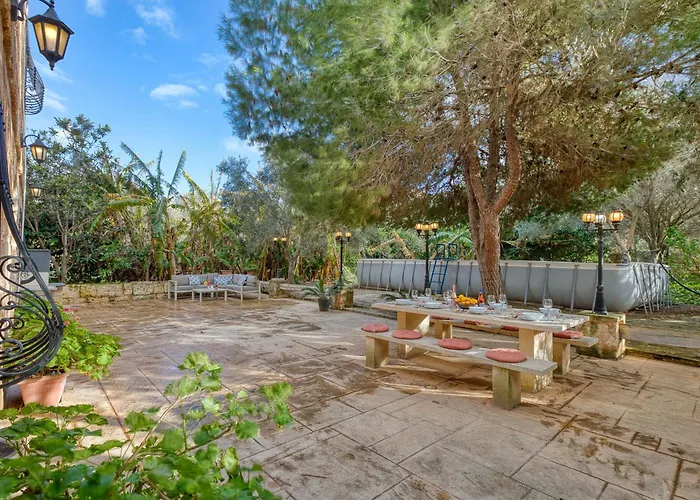 Stunning 2br With Pool L-Imgarr