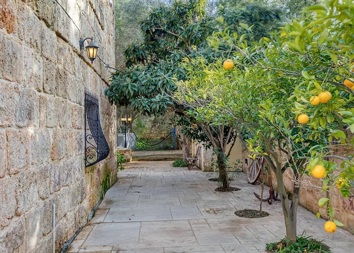 Stunning 2br With Pool L-Imgarr