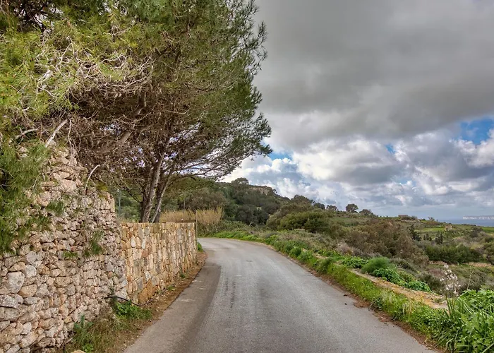 Stunning 2br With Pool * L-Imgarr