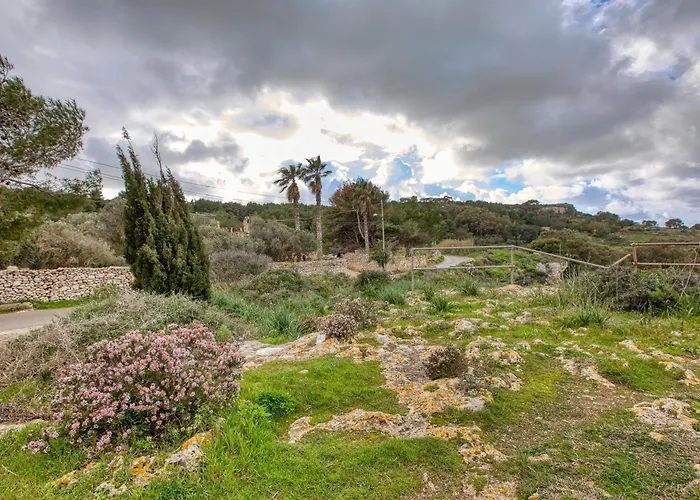 Stunning 2br With Pool * L-Imgarr